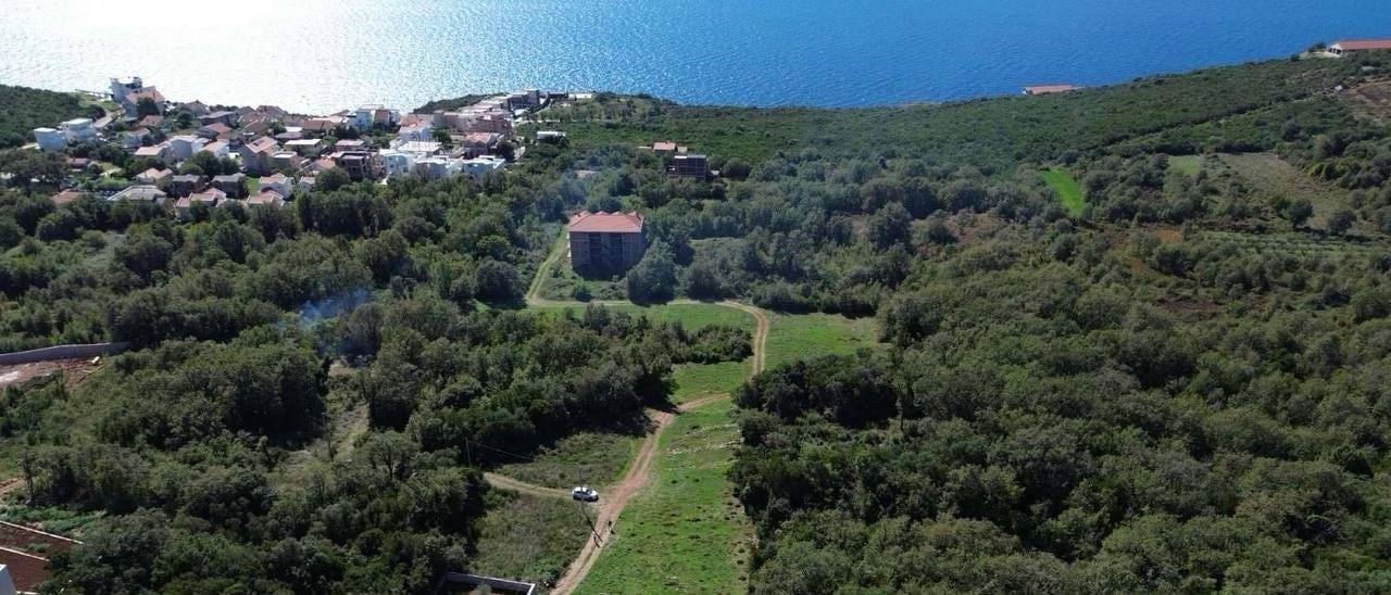 For sale is a luxurious plot of land for building a house in Krymovitsa, overlooking the sea.