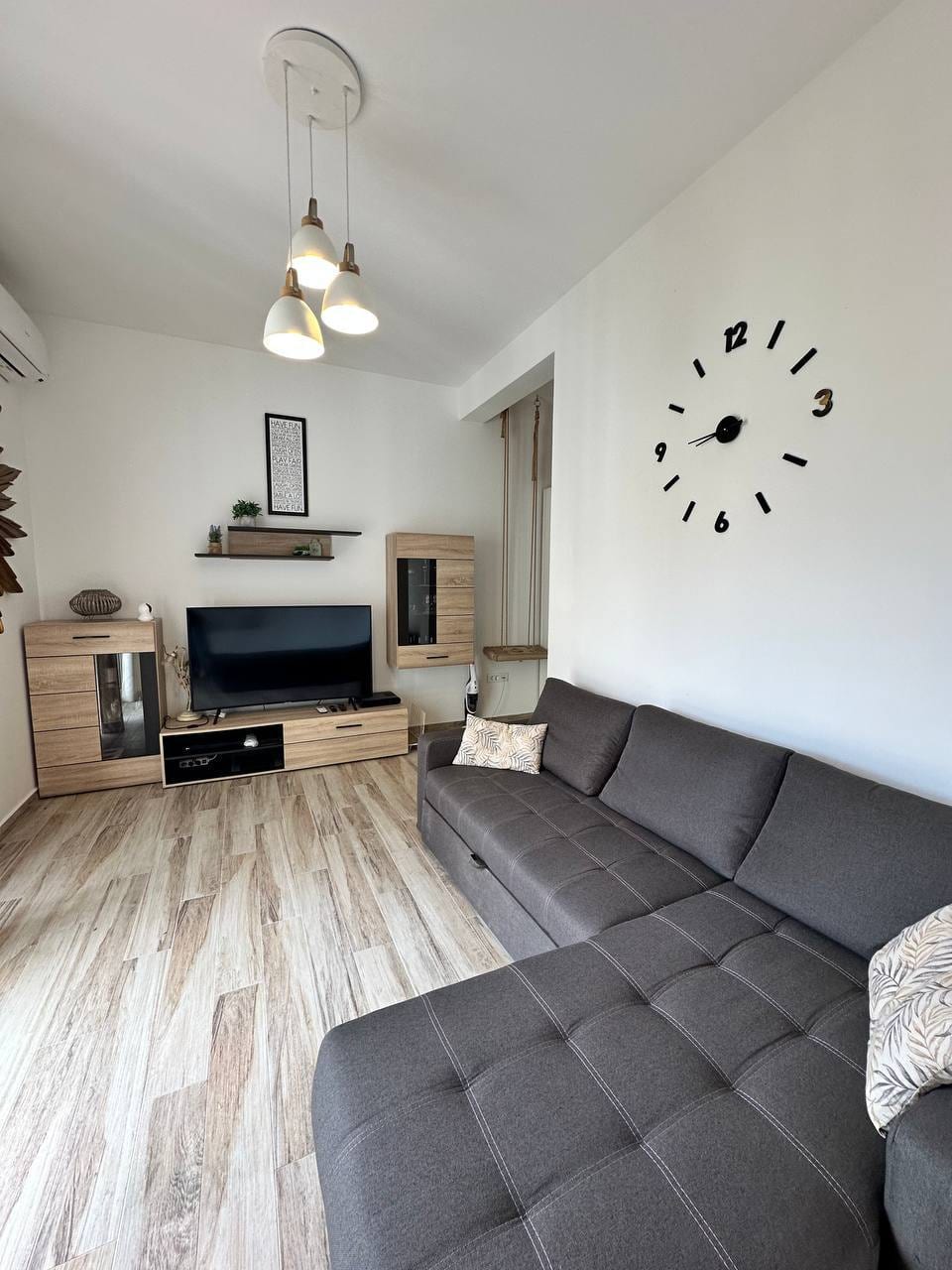 For sale a cozy 1-room apartment in Becici, a house with a swimming pool, a games room and a gym