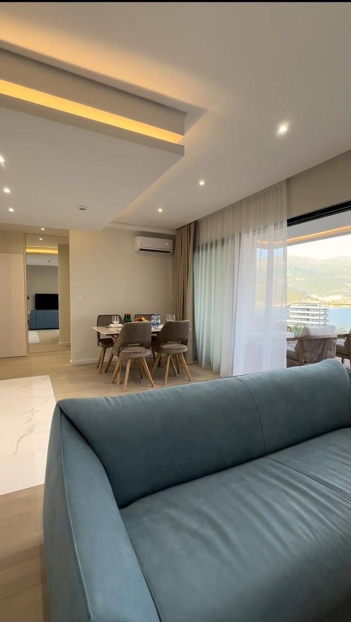 ID 2003 Apartment with 1 bedroom for rent in the center of Budva