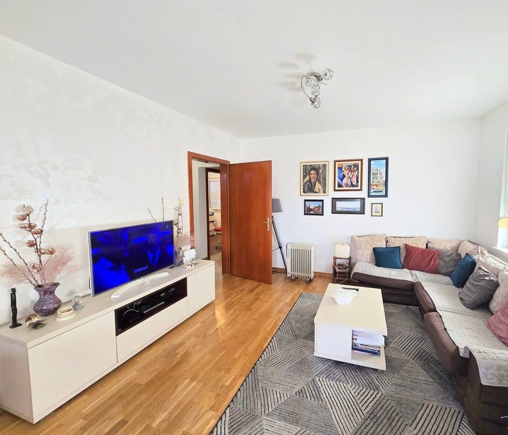 ID 2052 Apartment for sale with 3 bedrooms in Budva, Parma