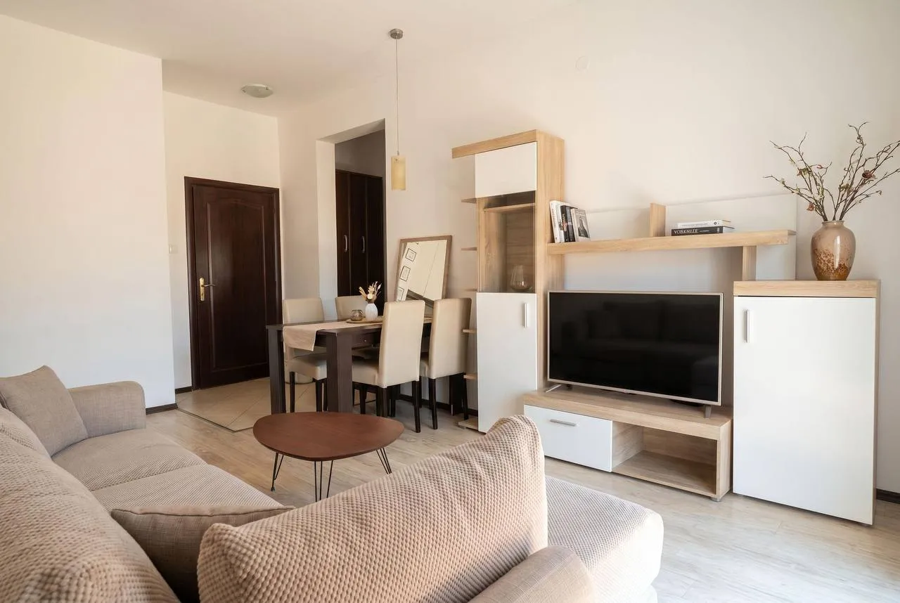 ID 3010 Apartment for rent with 1 bedroom in the center of Budva