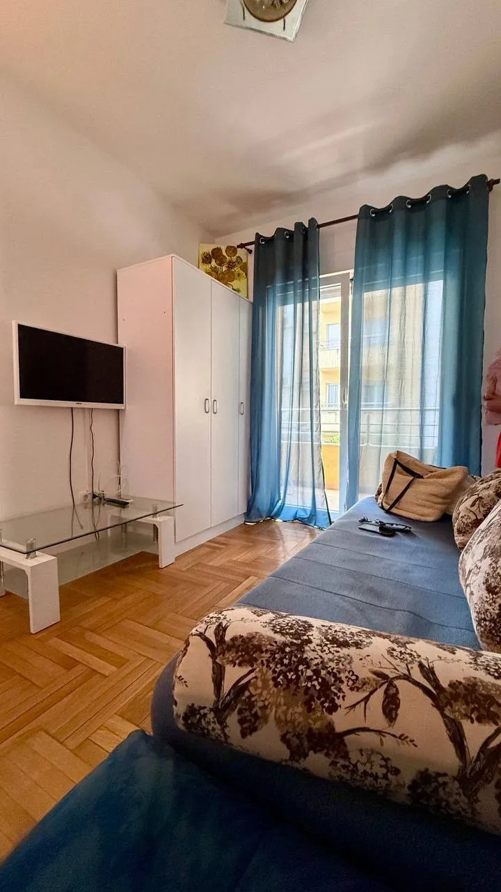 ID 3027   Studio for rent in Budva, near the Rea Sports Center.