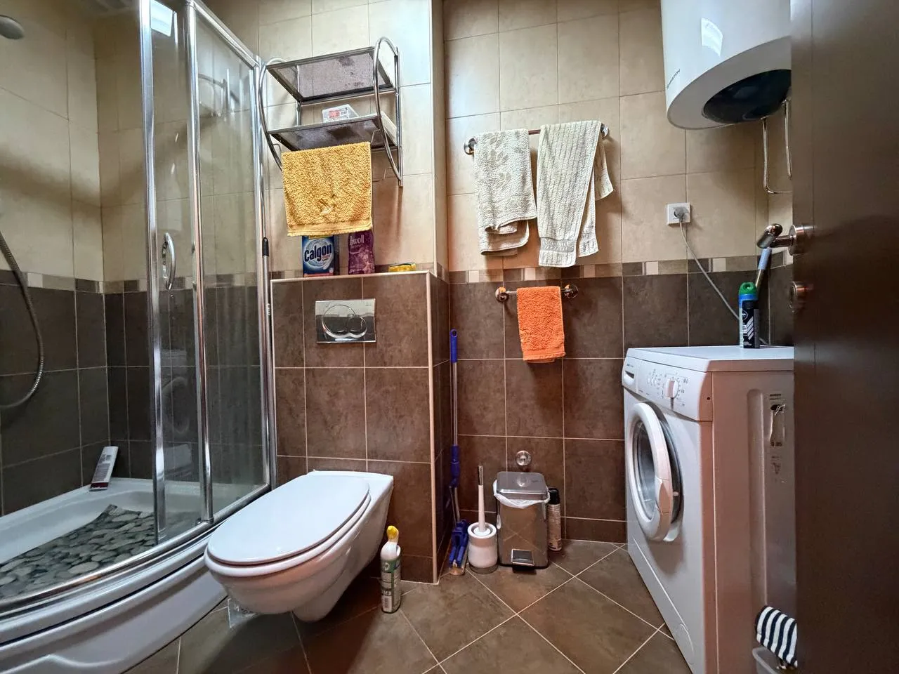 1 BEDROOM APARTMENT FOR SALE + PARKING