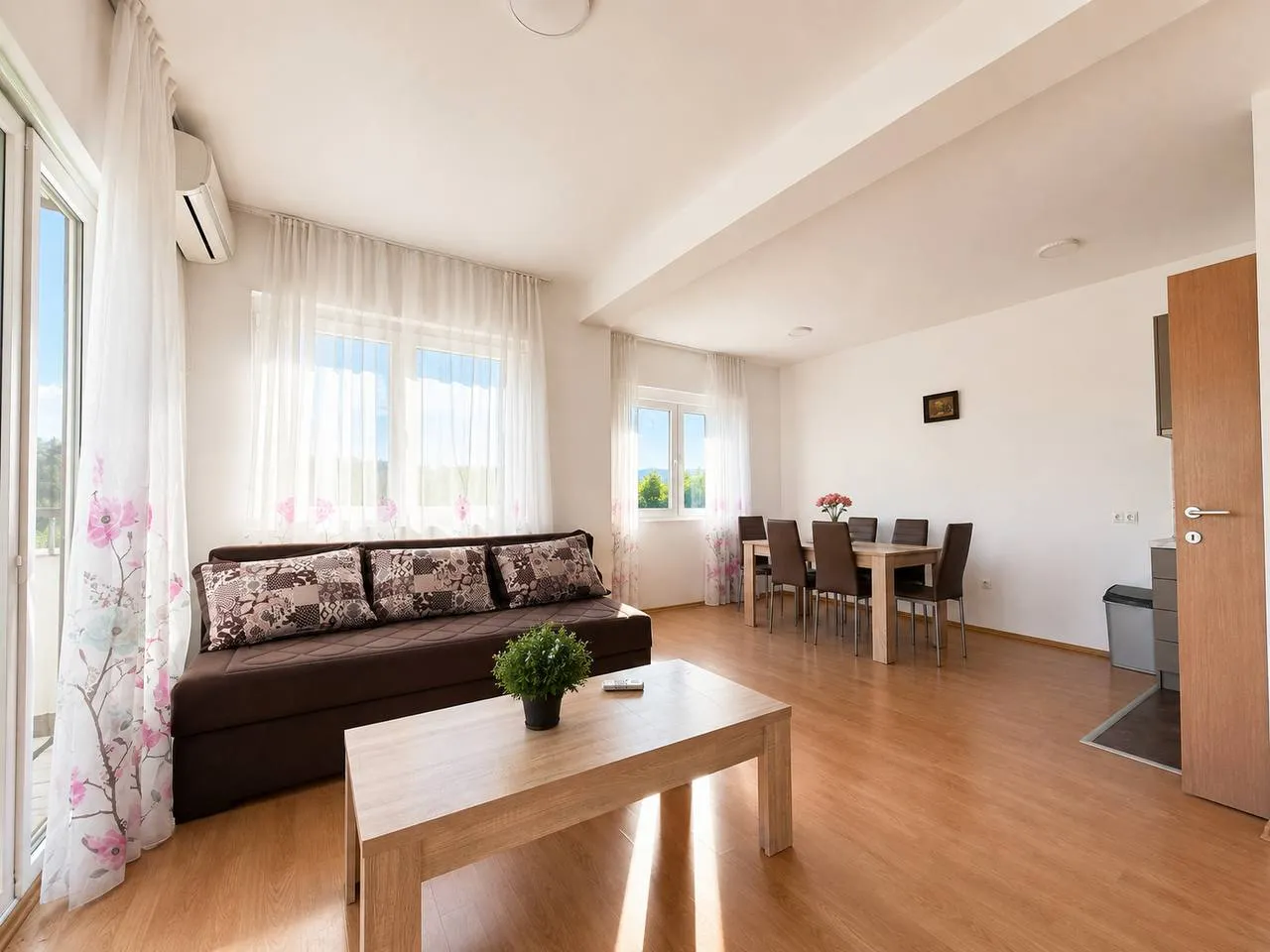 2 BEDROOM APARTMENT FOR SALE•1.800€ per m2