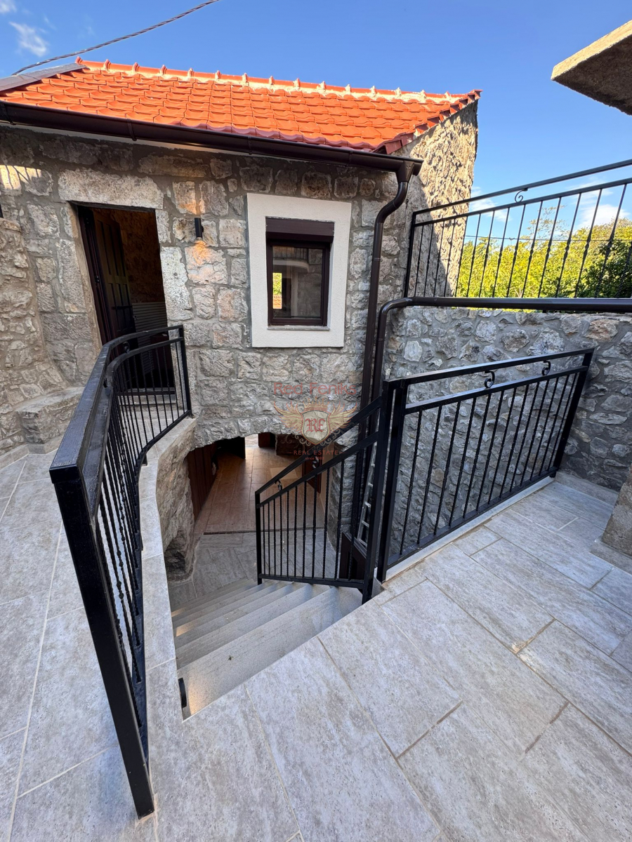 Дом на продажу, Herceg Novi — €750,000
