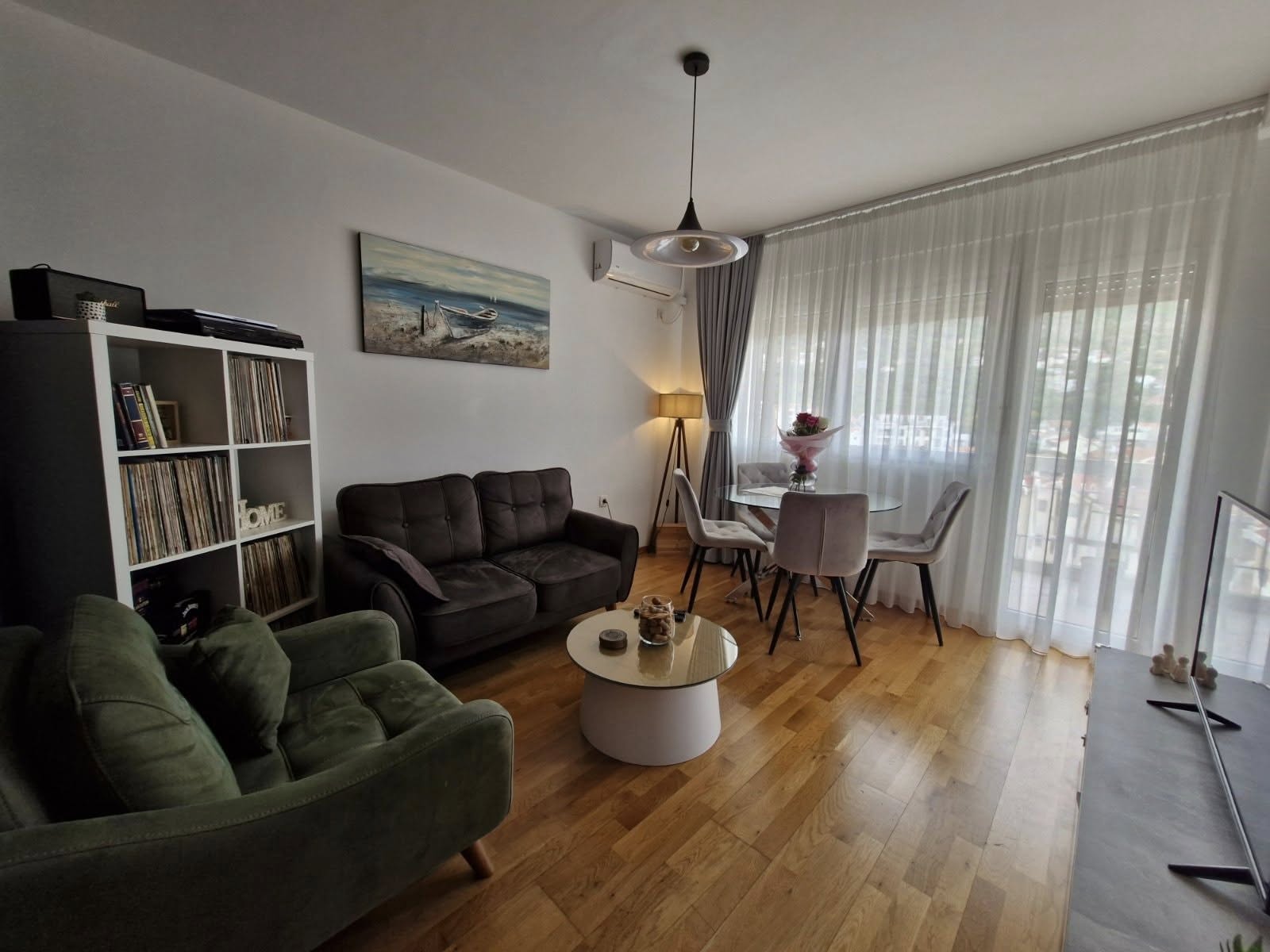 Apartment For Sale, Centar