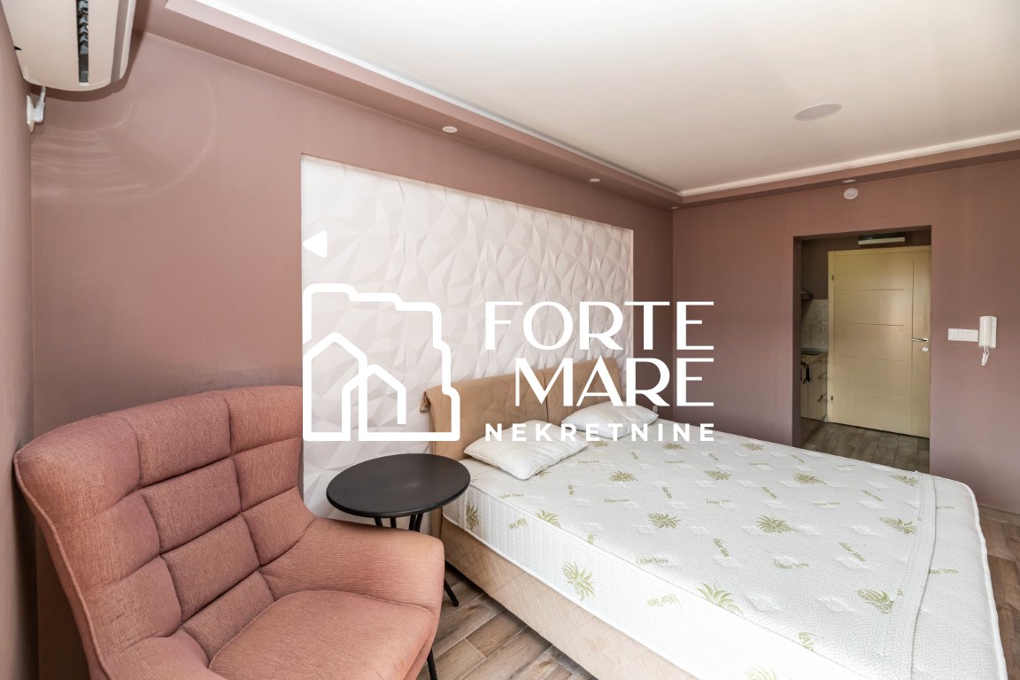 Prodajem Stan-Apartman, Topla, Herceg Novi