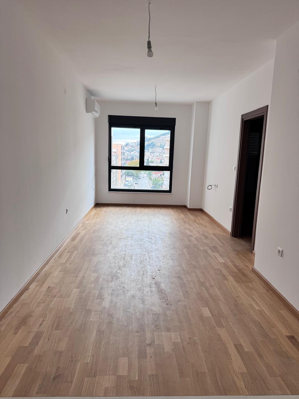 Prodajem Stan-Apartman, Rozino