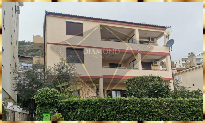 Prodajem Kuću, Gospoština