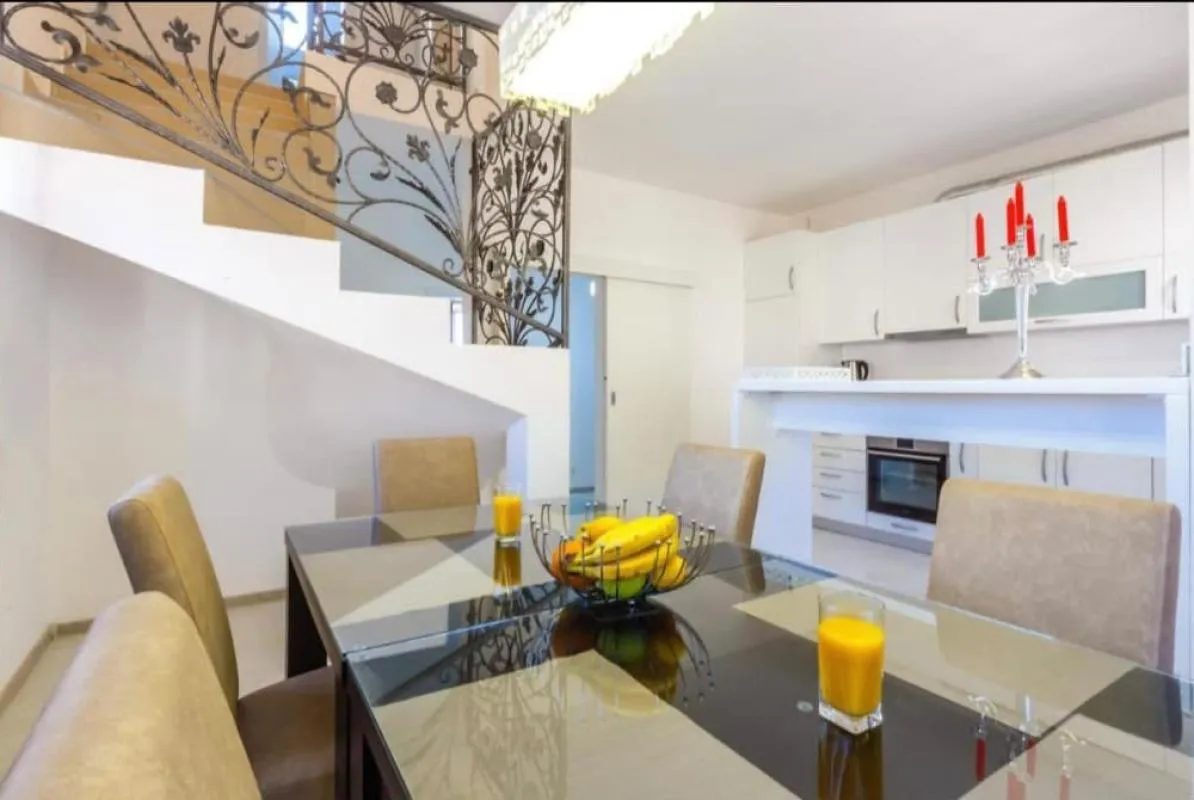 Квартира в Petrovac, 129 m²