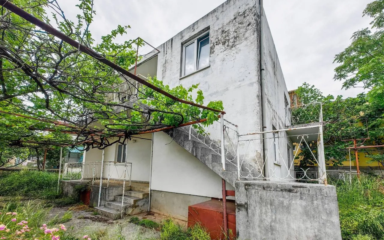 House in Sutomore, 130 m²