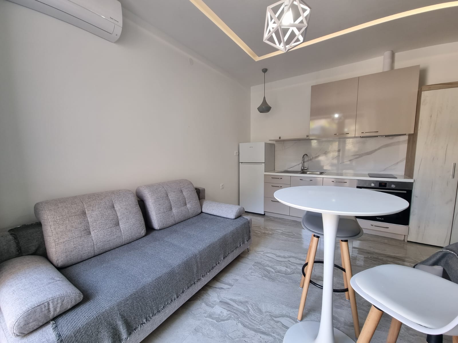 Apartment for Sale, Budva Okolina — €158,000