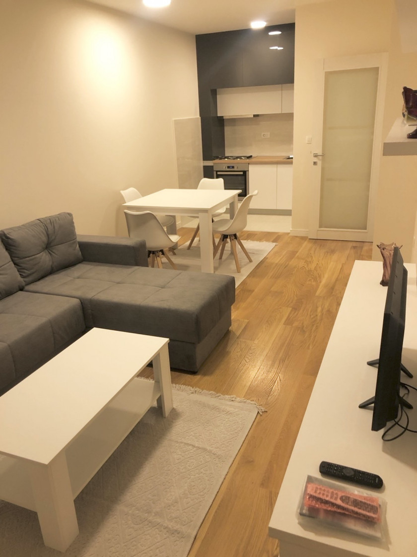 Prodajem Stan-Apartman 47m2, Central Point