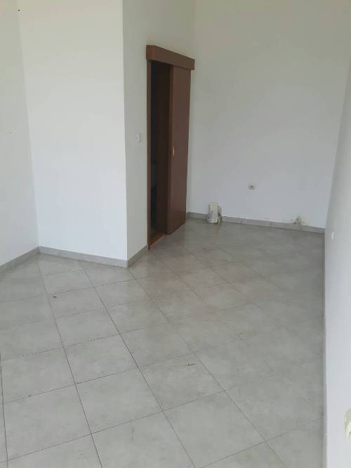 Commercial Property for Rent, Bar — €400