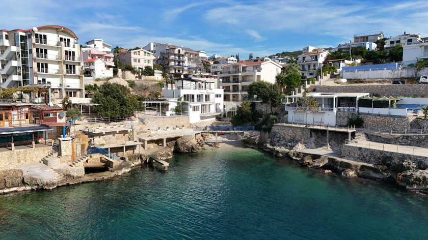 Prodajem Kuću, Utjeha