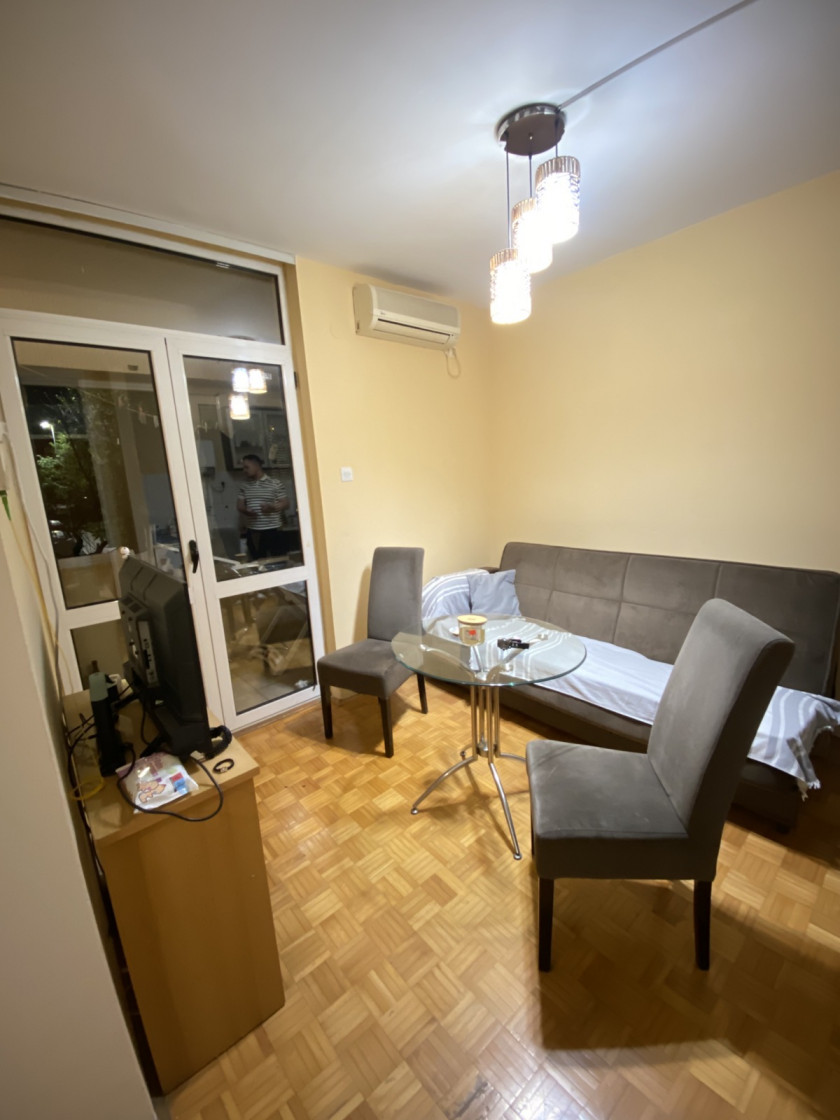 Prodajem Stan-Apartman, Stari Aerodrom