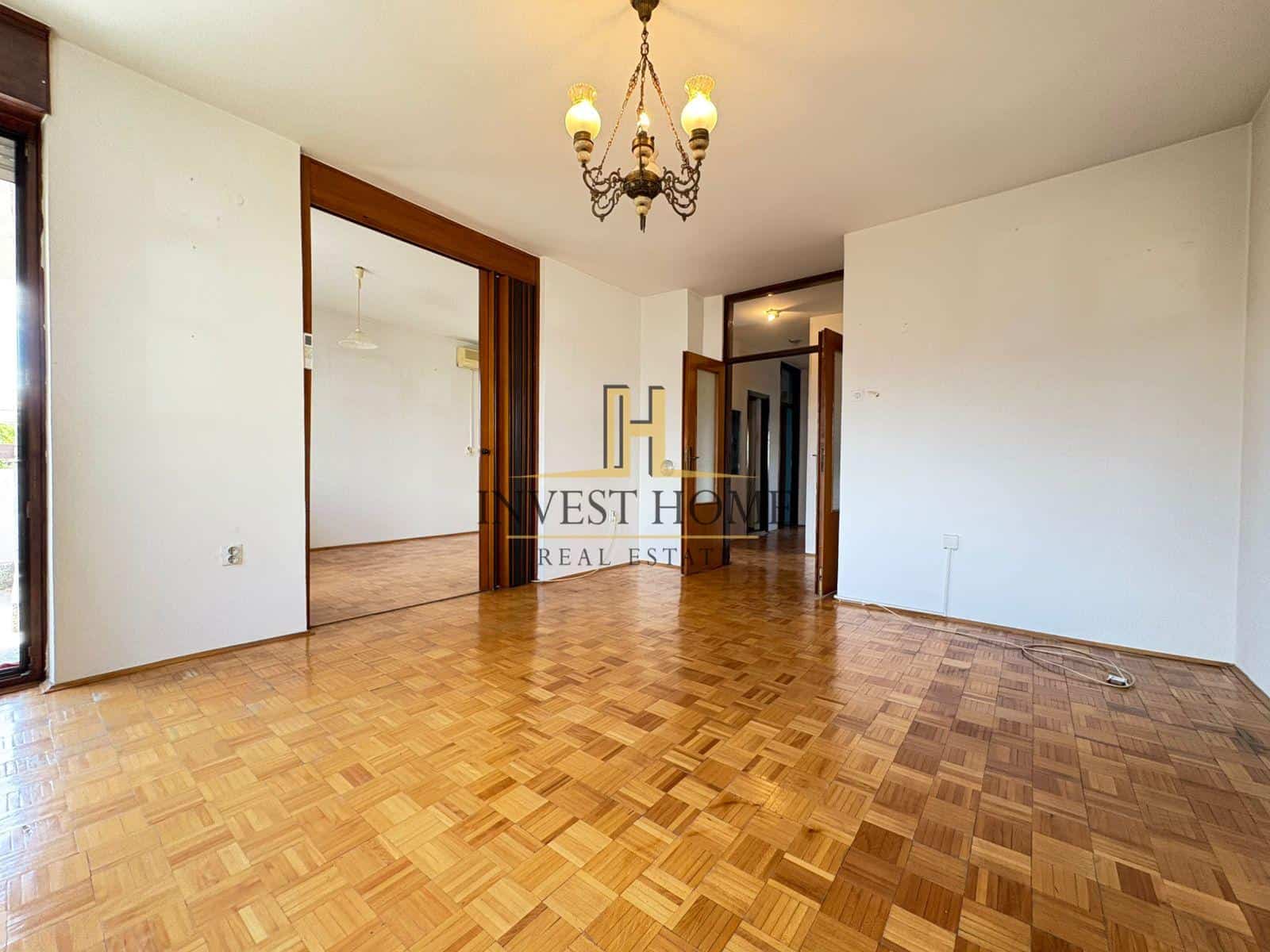 Dvosoban stan, Stari Aerodrom, 78m2