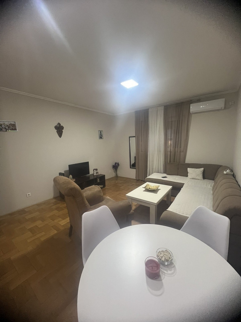 Apartment For Sale, Tuški Put