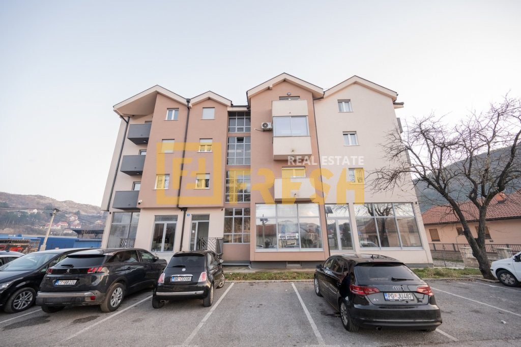 Poslovni prostor, 260m2, Cetinje, Izdavanje