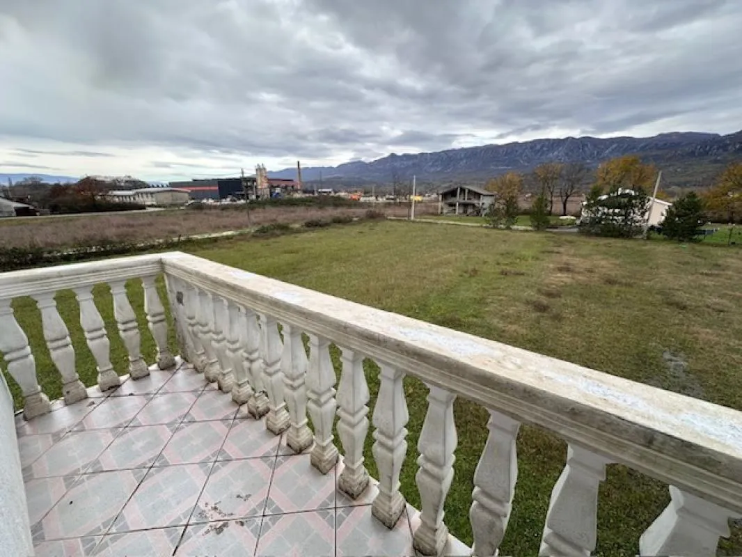 House in Spuzh, 145 m²