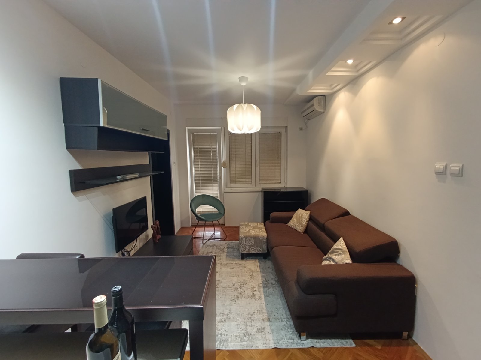 Iznajmljujem Stan-Apartman, Blok 6