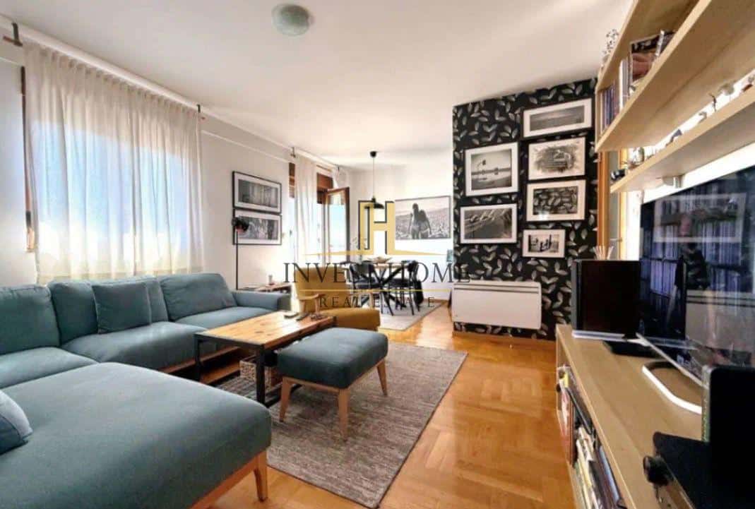 Trosoban stan, Stari Aerodrom, 81m2