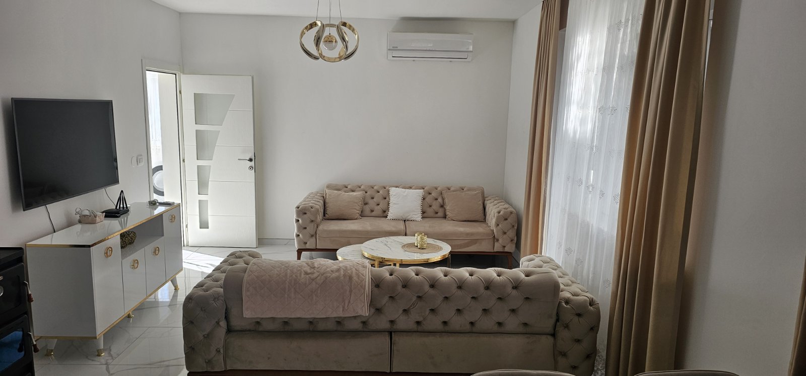 Iznajmljujem Kuću, Šušanj