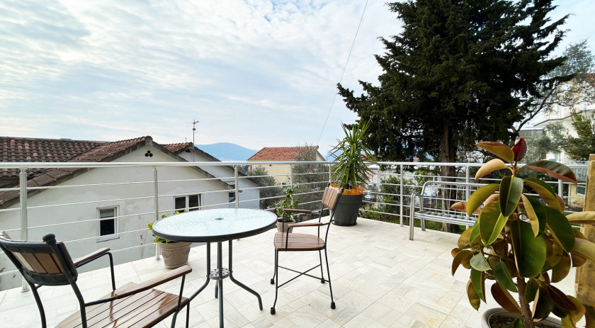 Two bedroom apartment in a developed area of ​​Tivat, Tivat