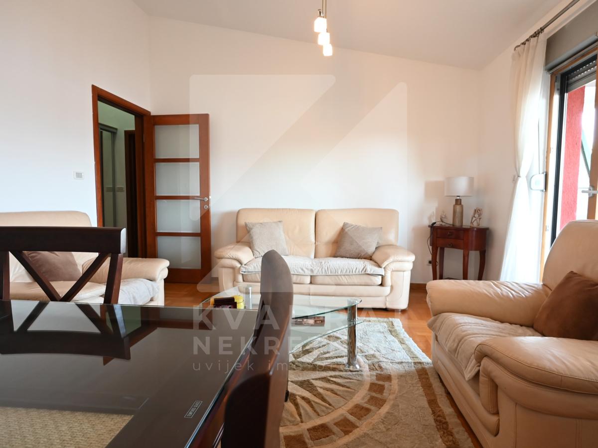 Izdavanje, Jednosoban stan, Podgorica, Preko Morače, 50m2