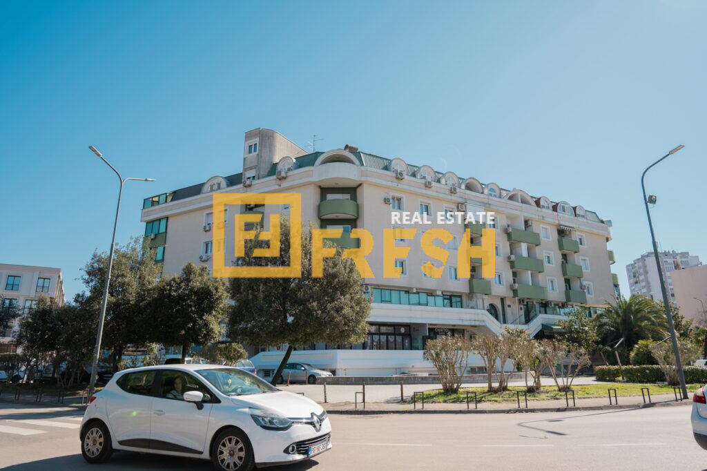 Poslovni prostor, 92m2, Preko Morače, Prodaja