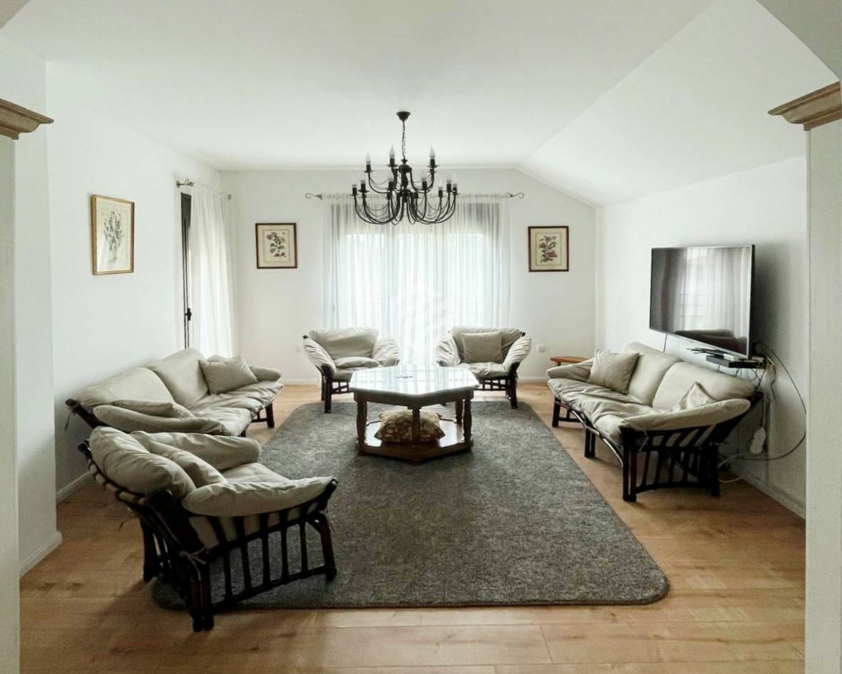 Trosoban stan 100m2 + parking, Gornja Gorica – Podgorica