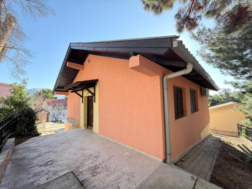 Дом в Bar, 130 m²