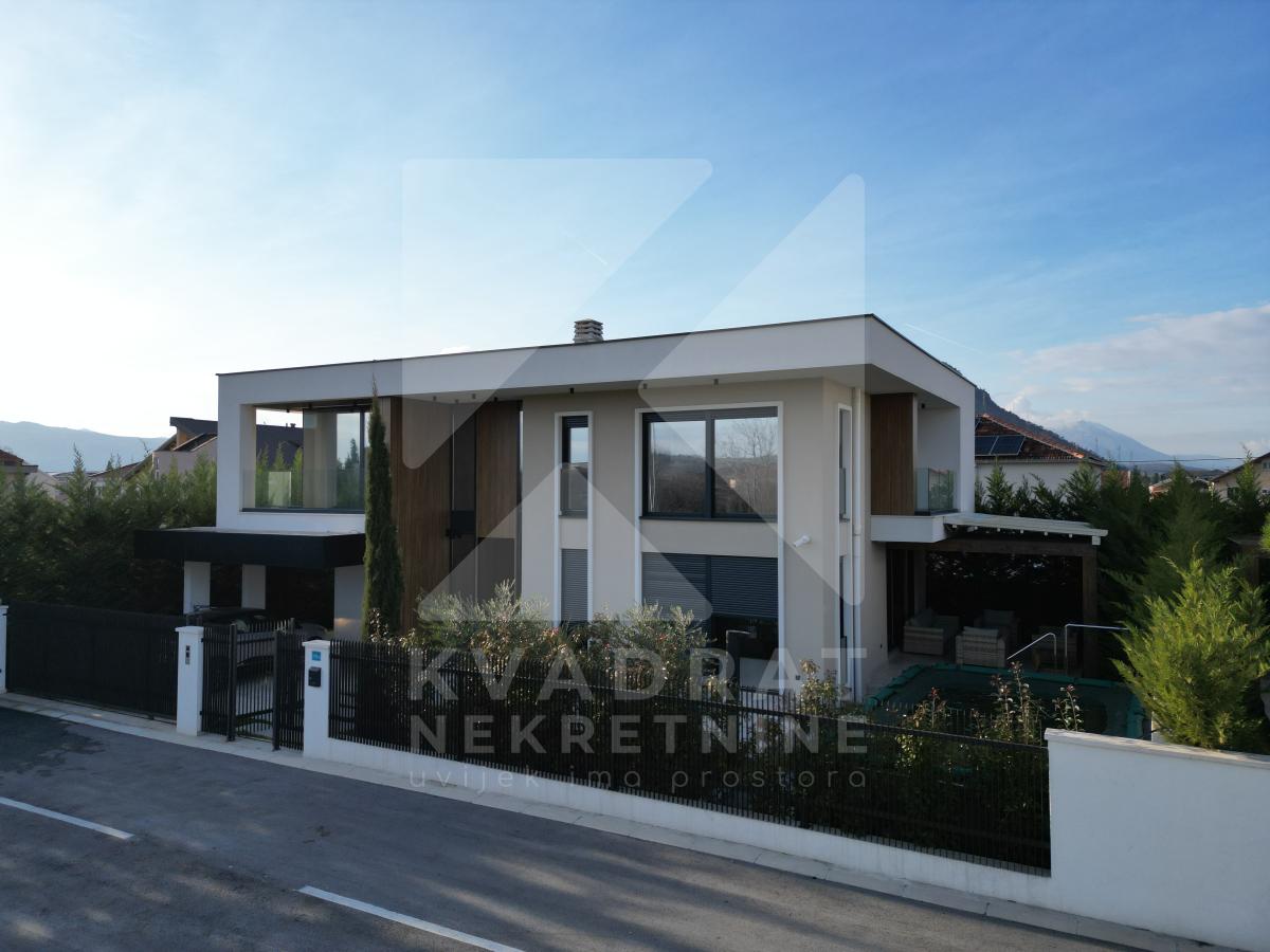 Izdavanje, Kuća, Podgorica, Gornja Gorica, 230m2