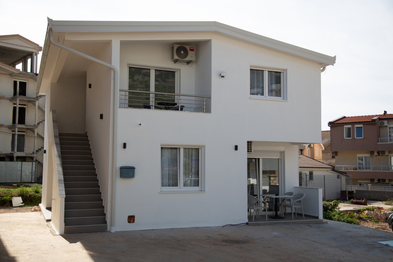 Дом в Dobra Voda, 150 m²