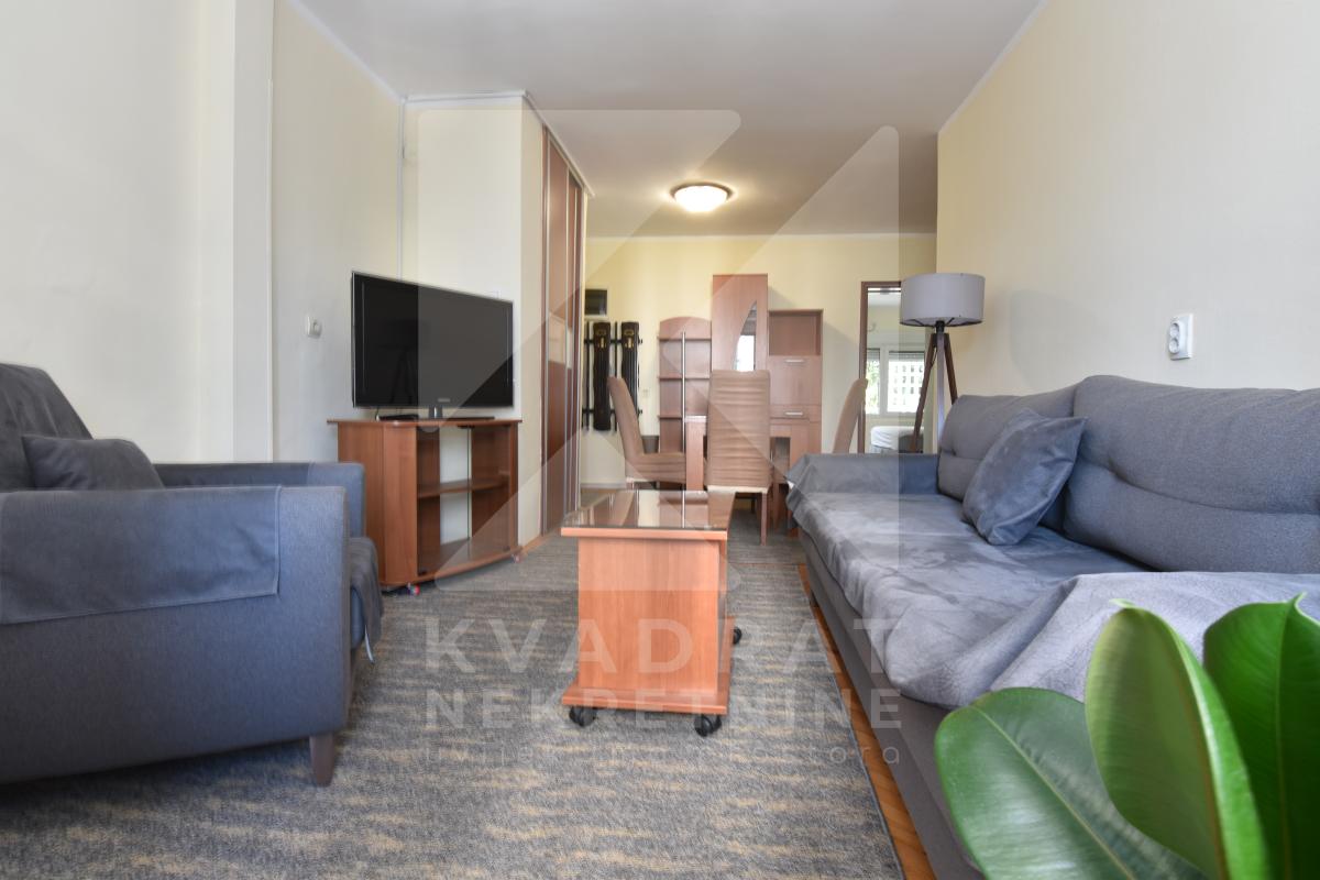 Izdavanje, Dvosoban stan, Podgorica, Preko Morače, 55m2