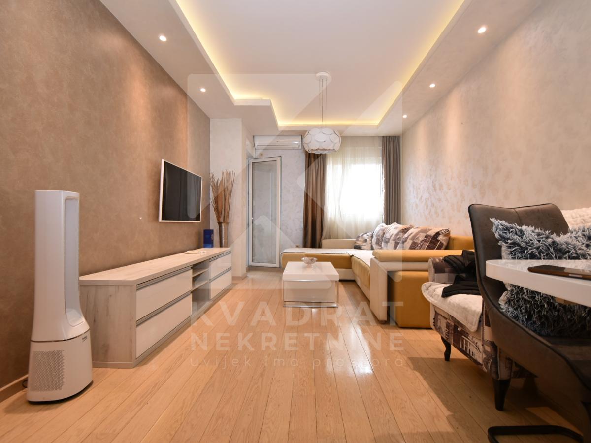 Two bedroom apartment for Sale, Podgorica, City Kvart, 66m2