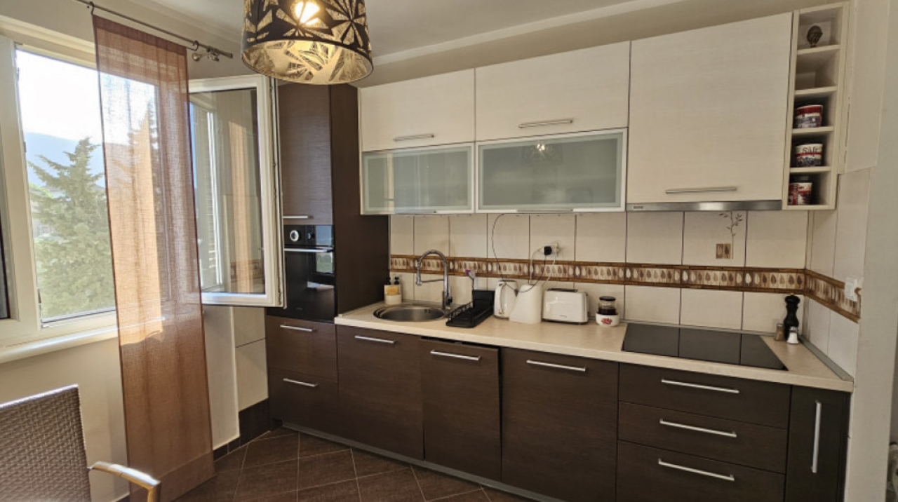 Apartment in Igalo, 52 m²