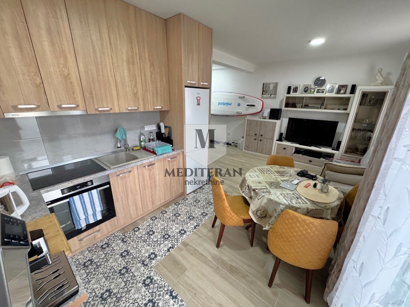 Prodajem Stan-Apartman, Igalo