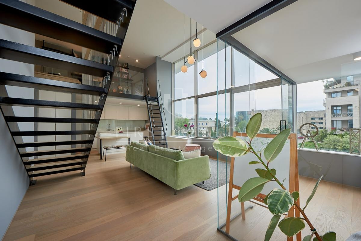 Apartment in a luxury complex in the city center