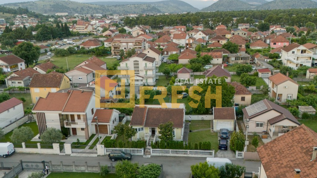 Kuća, 130m2, na placu 550m2, Masline, Prodaja