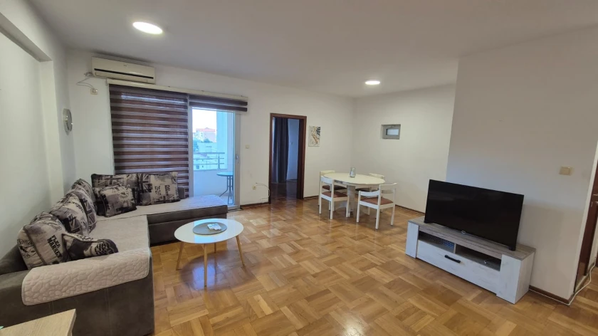 Apartment for Rent, Budva Okolina — €1,000