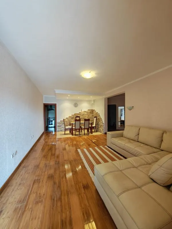 Apartment in Dubovina, 77 m²