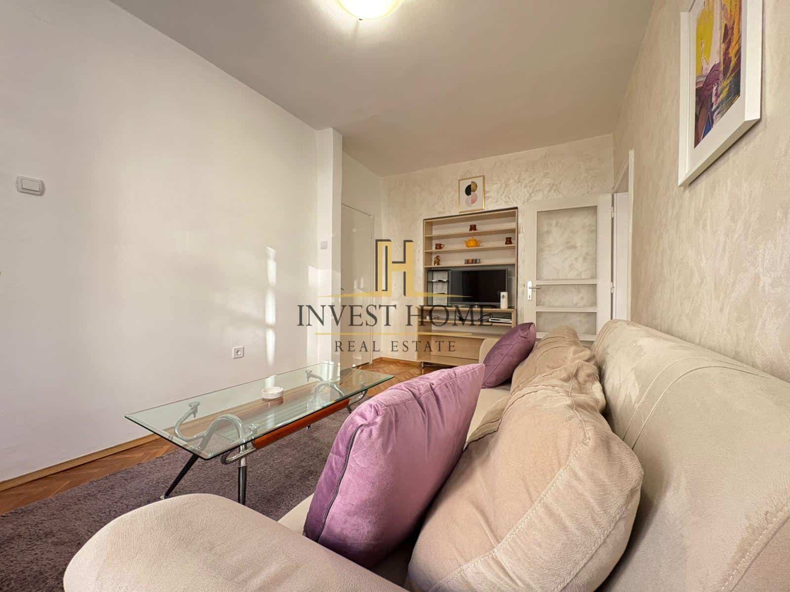 Jednosoban stan, Centar, 38m2