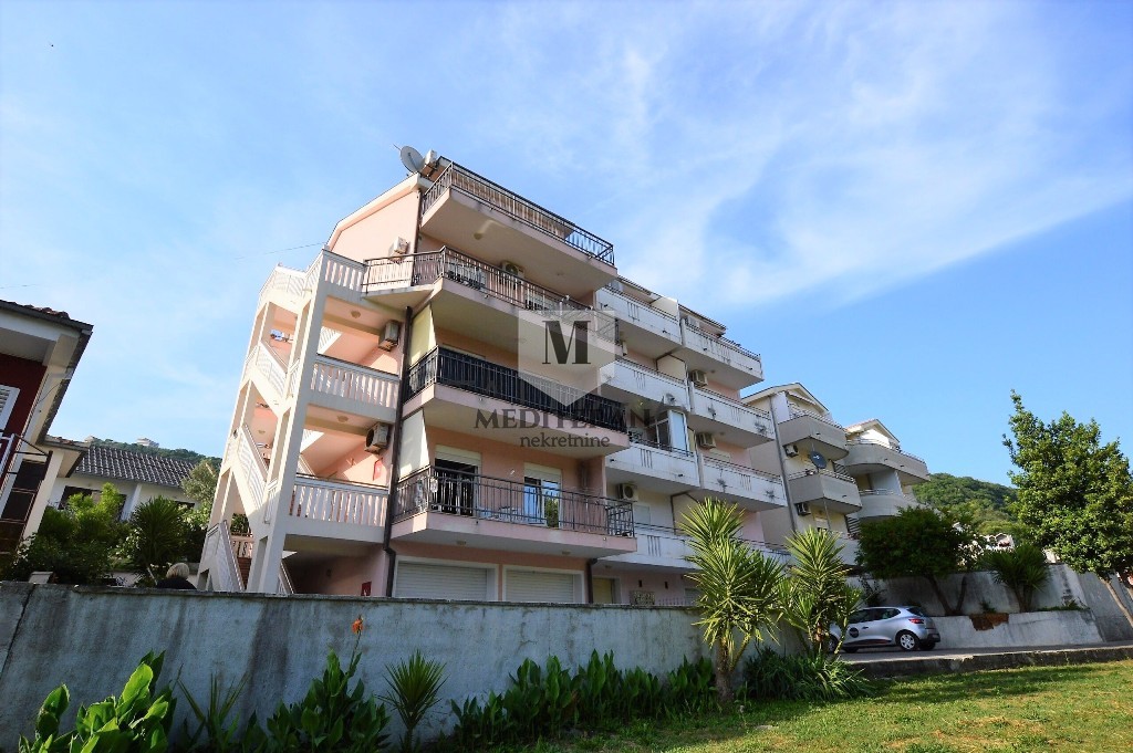 Prodajem Kuću, Igalo