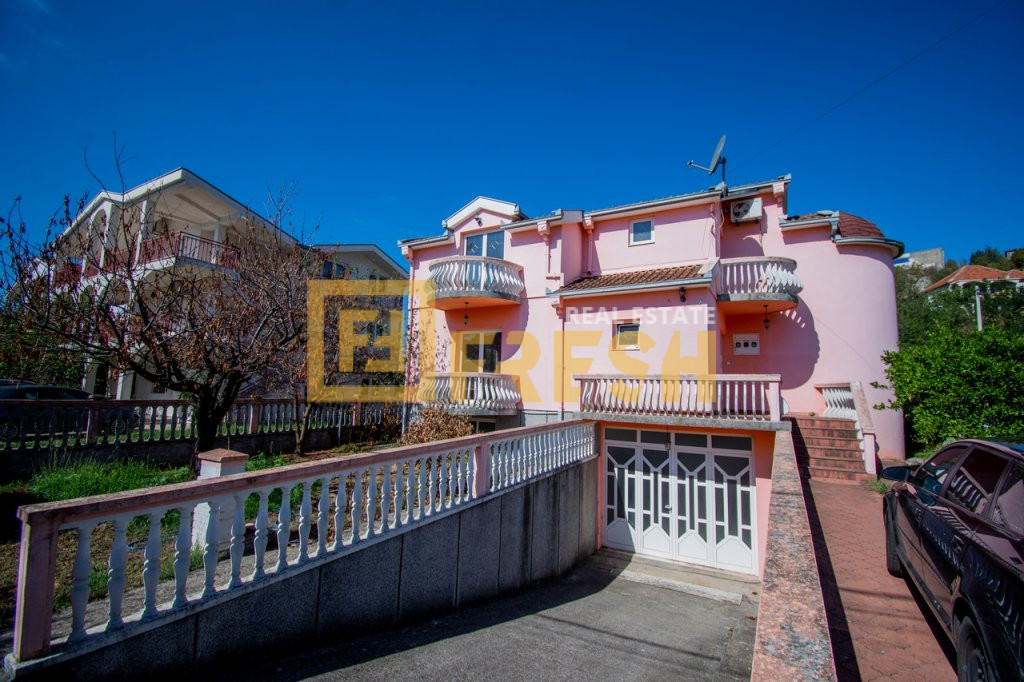 Unfurnished house, 300m2, Zabjelo, for rent