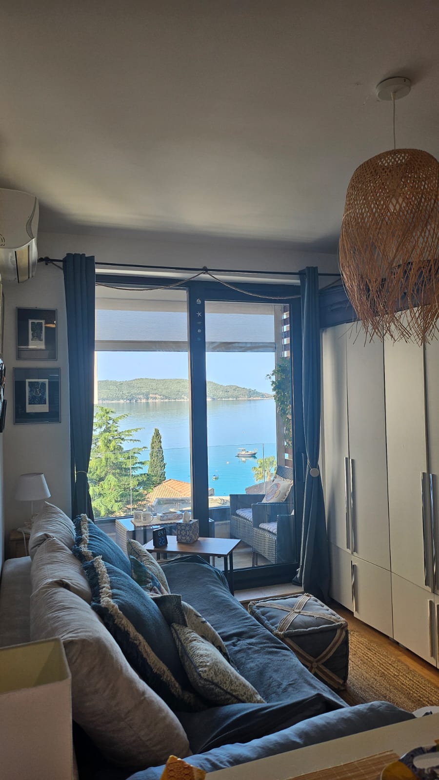 Prodajem Stan-Apartman, Bečići