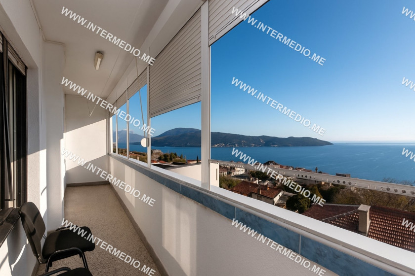 Two-Bedroom Apartment, 72m², Herceg Novi