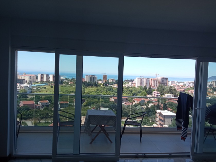 Prodajem Stan-Apartman, Bjeliši