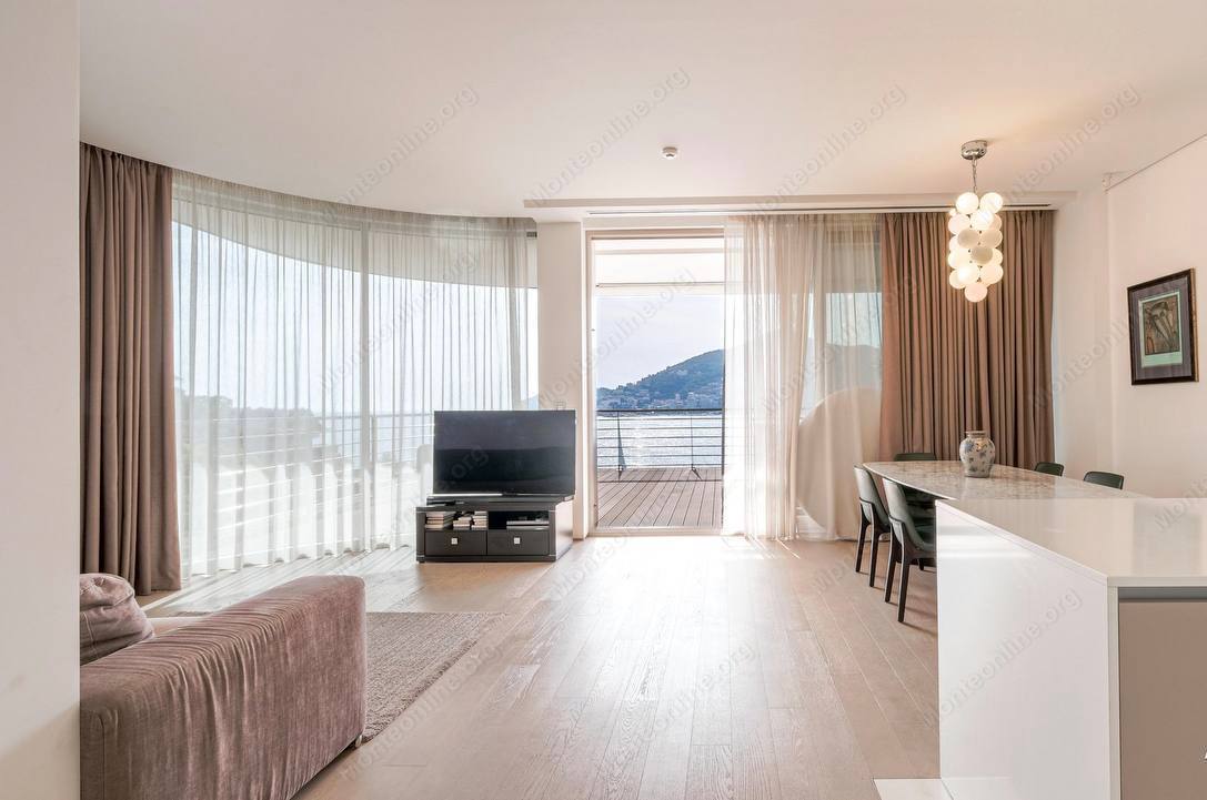 Iznajmljujem Stan-Apartman, Bečići