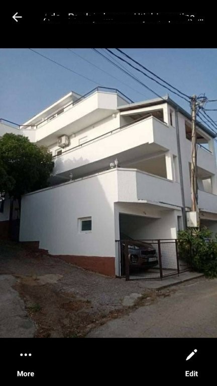 Prodajem Kuću, Utjeha